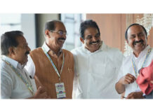 മുഖ്യമന്ത്രി പോരിൽ നിര്ണായക യോഗം; ഹൈക്കമാന്റുമായുള്ള കൂടിക്കാഴ്ച നാലുമണിക്ക്